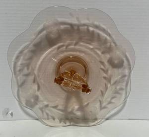 lot 43 image: Vintage Pink Depression Handled Serving Plate