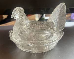 lot 3 image: 5.5 Clear Glass Hen on Nest Small chip in inside rim