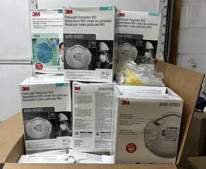 LOT OF 500 NEW MASKS MIXED 3M 820007023 N95 PARTICULATE RESPIRATORS  3M 1860 HEALTH CARE PARTICULATE RESPIRATOR AND SURGICAL MASKS