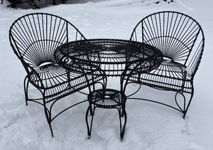 O - Bistro Set with Table and Two Chairs