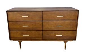 MB - Scandinavian Design Hendrick Dresser