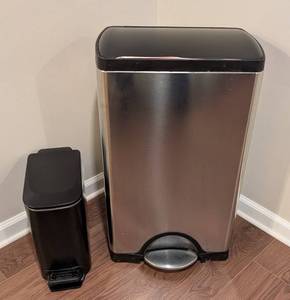 LL - Simplehuman Trash Can - Stainless Steel & Small Black Pedal Bin