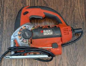LL - Black & Decker JS660 Jigsaw