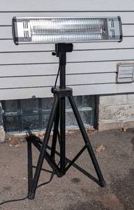 G - HeatStorm HS-1500-OTR Outdoor Infrared Electric Heater