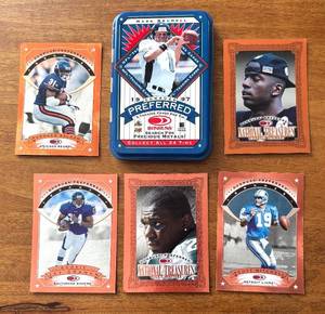 K - Donruss Preferred Tin - 1997 NFL Trading Cards