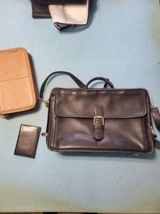 Coach Black Leather Satchel Bag N°D7S-0537 - Brass Buckle