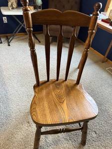 Spindle-Back Dining Chair - Solid Oak Wood