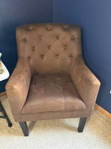 Brown Leather-Look Tufted Armchair - Accent Chair
