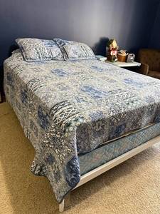 Queen Bed with Metal Frame & Patchwork Blue Quilt Bedding