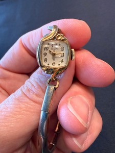 Vintage Elgin Ladies Bracelet Wristwatch 10K RGP Bezel Watch