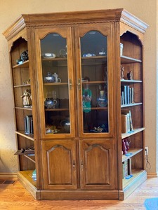 Traditional Wood Entertainment Center Wall Unit Bookcase Cabinet