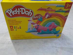 lot 7 image: Play-Doh...