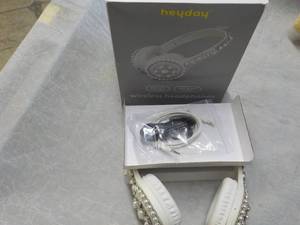 lot 23 image: 2 Heyday Wireless Headphones...