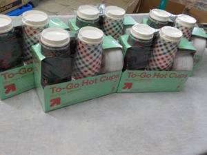 lot 31 image: Set of 5 To-Go Hot Cups - 8 Cups an...