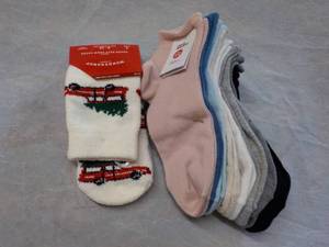 lot 56 image: 9 pair Womens Stockings...