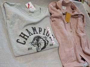 lot 62 image: Champion XXL and Goodfellow and Co ...