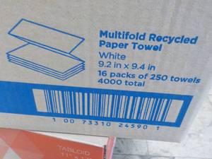 lot 82 image: 2000 Pacific Blue 16 packs White Mu...
