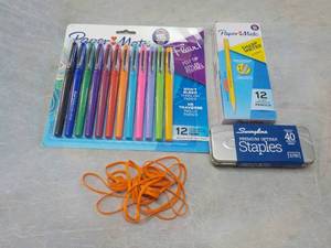 lot 113 image: Paper Mate Felt Tip Pens and Pencil...