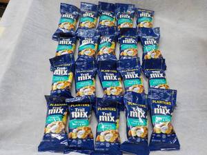 lot 134 image: 20 Planters 2 oz Bags Trail Mix be...