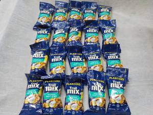 lot 135 image: 20 Planters 2 oz Bags Trail Mix be...