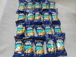lot 140 image: 20 Planters 2 oz Bags Trail Mix be...