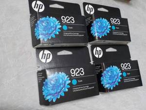 lot 147 image: 4 HP 923 Cyon Ink Cartridges...