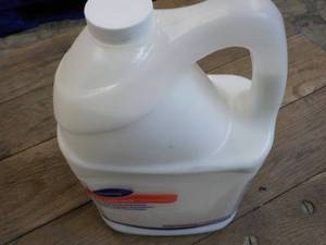 lot 156 image: Diversey Gallon Jug Speedtrack Clea...