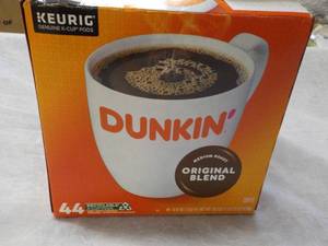 lot 165 image: Keurig Dunkin Original Blend Coffee...