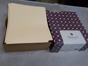 lot 194 image: 100 Smead File Folders...