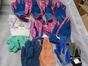 lot 232 image: 12 pair Multi Purpose Work Gloves...