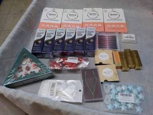 lot 252 image: Random Lot- see all pictures...