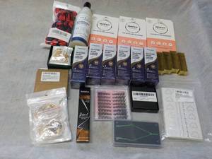 lot 253 image: Random Lot- see all pictures...