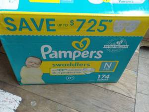 lot 270 image: Case of 174 Pampers - new born size...