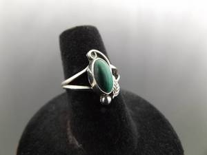 .925 Sterling Silver Malachite Cabochon Navajo Ring Size 6