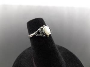 .925 Sterling Silver Inlayed Pearl Ring Size 4
