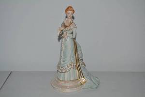 Madame Olenska-Franklin mint porcel...