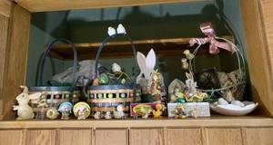 Assorted Easter decorations, some v...