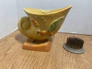 Roseville Pottery vase with flower ...