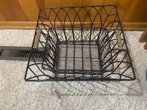 2 metal baskets...