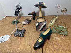 Betty Boop and other doll figures w...