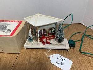 Electric glass Christmas house (wor...