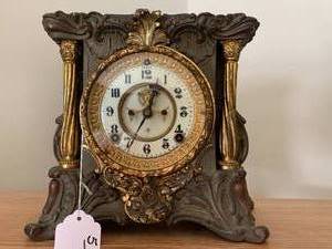 Ansonia mantel clock, with key hea...