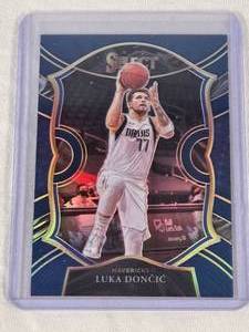 Luka Doncic 2020-21 Panini Select Prizm Concourse #15 - Dallas Mavericks Basketball Card