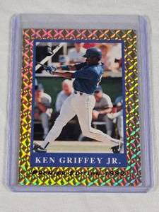 Ken Griffey Jr. 1992 Baseball Pictorial Gold Foil Special Edition - Seattle Mariners Baseball Card