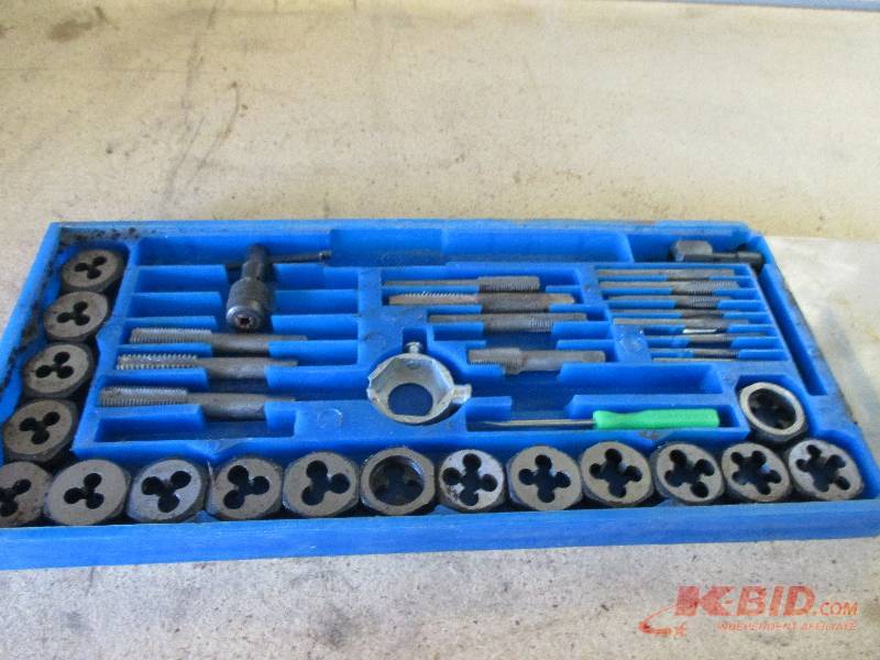 Tap & die set