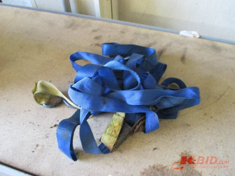 2 straps