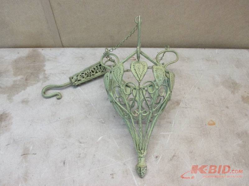 Metal decorative hanging