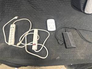Power Strips & Outlet Extender Lot
