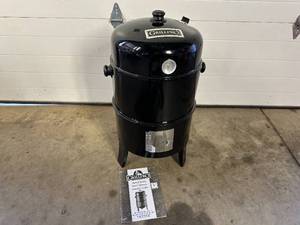 New Grill Pro Deluxe 16 inch Charcoal Smoker / Grill