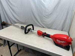 Milwaukee M18 FUEL 18-Volt Quik-Lok 16 in. String Trimmer